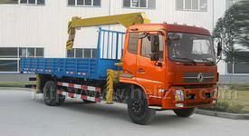 東風(fēng)天錦隨車(chē)起重運輸車(chē)圖片